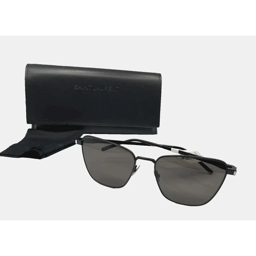 Saint Laurent women's Cat Eye SL551‎ Sunglasses - Black / Grey - retail $475